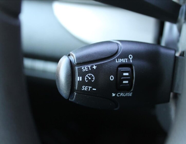 Citroën SpaceTourer MPV 2,0 l 110 kw