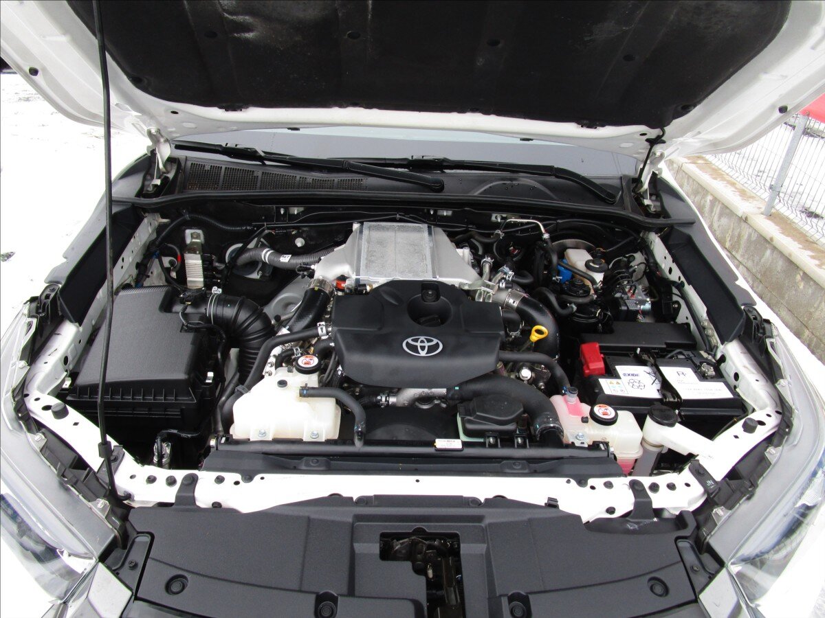 Toyota Hilux Pick-up 2,4 l 110 kw
