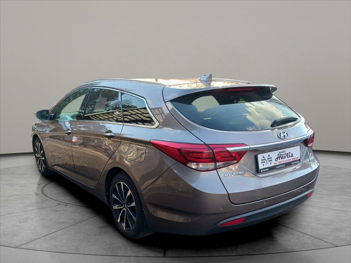 Hyundai i40 Kombi 1,6 l 100 kw