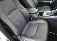 Toyota RAV4 SUV / Terénní 2,5 l 131 kw
