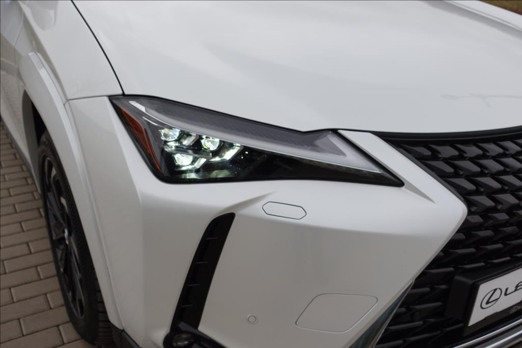 Lexus UX 250h