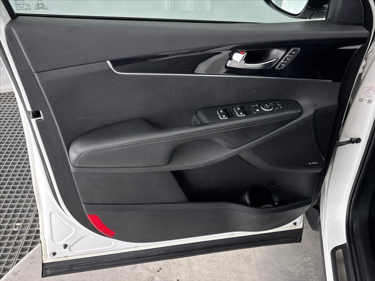 KIA Sorento SUV / Terénní 2,2 l 147 kw