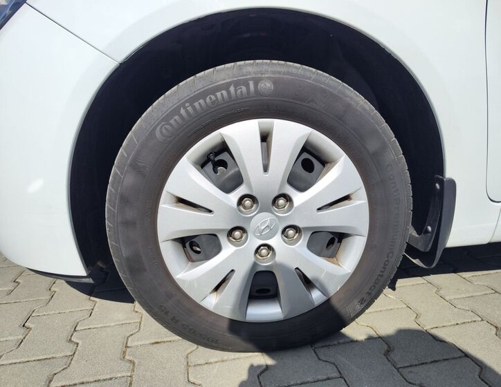 Hyundai ix20 MPV 1,4 l 66 kw