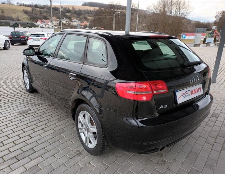 Audi A3 Hatchback 1,6 l 77 kw