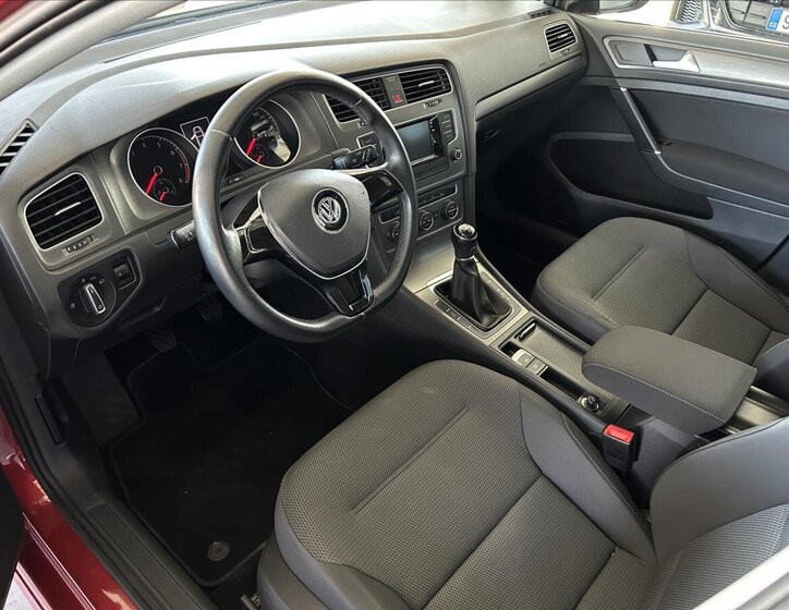 Volkswagen Golf Hatchback 1,2 l 77 kw