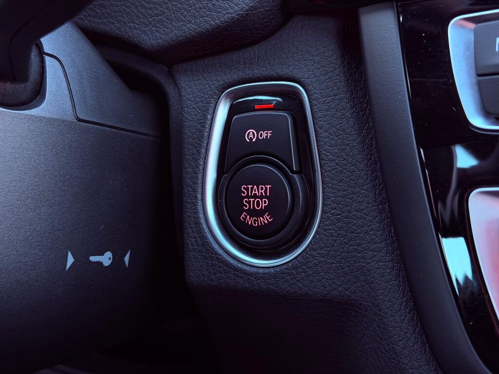 BMW M4 Kupé 3,0 l 317 kw