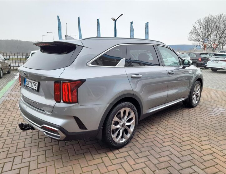 KIA Sorento SUV 2,2 l 148 kw