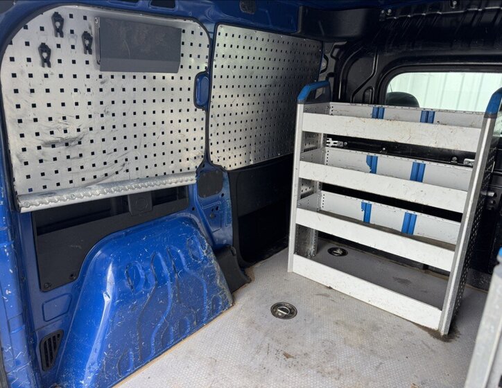 Fiat Dobló cargo Skříň 1,4 l 70 kw