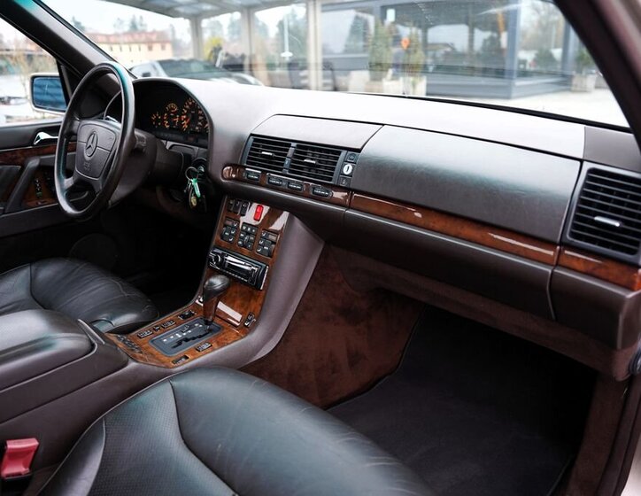 Mercedes-Benz Třídy S Sedan 3,2 l 170 kw