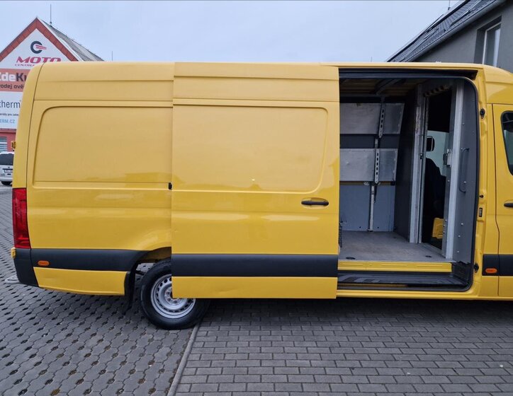 Mercedes-Benz Sprinter Skříň 2,1 l 105 kw