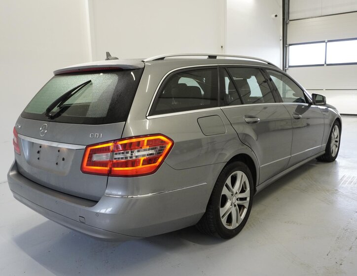 Mercedes-Benz Třídy E Kombi 2,1 l 150 kw