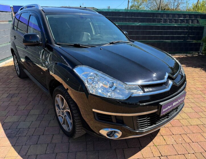Citroën C-Crosser SUV / Terénní 2,2 l 115 kw
