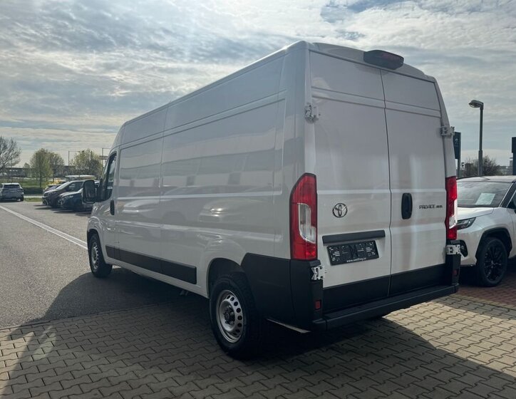 Toyota Proace Max Skříň 2,2 l 130 kw