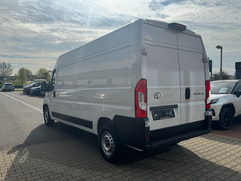 Toyota Proace Max Skříň 2,2 l 130 kw
