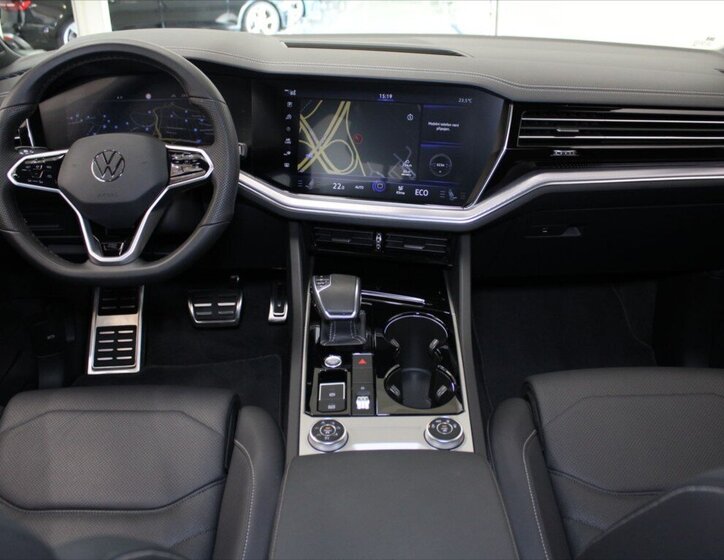 Volkswagen Touareg SUV / Terénní 3,0 l 210 kw