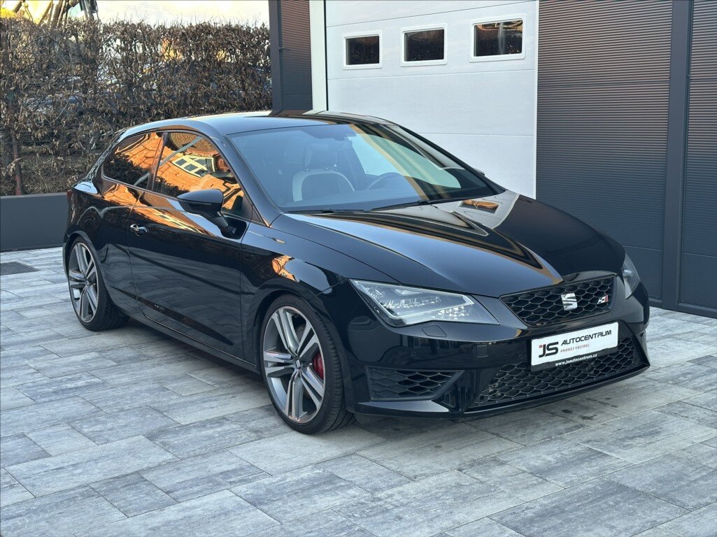 Seat Leon Hatchback 2,0 l 213 kw