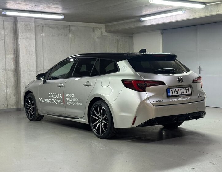 Toyota Corolla Kombi 2,0 l 131 kw