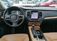 Volvo XC90 Kombi 2,0 l 165 kw