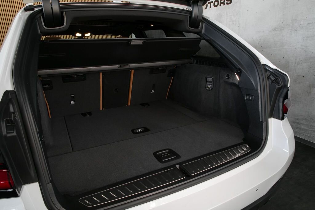 BMW Řada 5 Kombi 3,0 l 245 kw