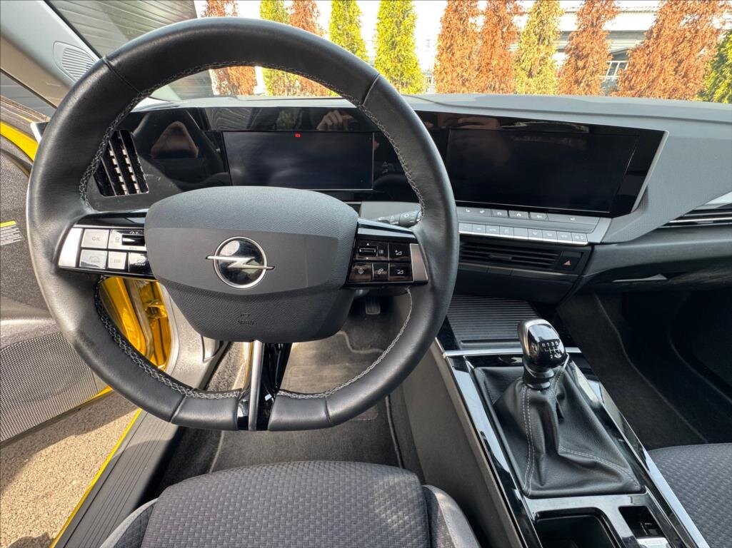 Opel Astra Hatchback 1,2 l 81 kw