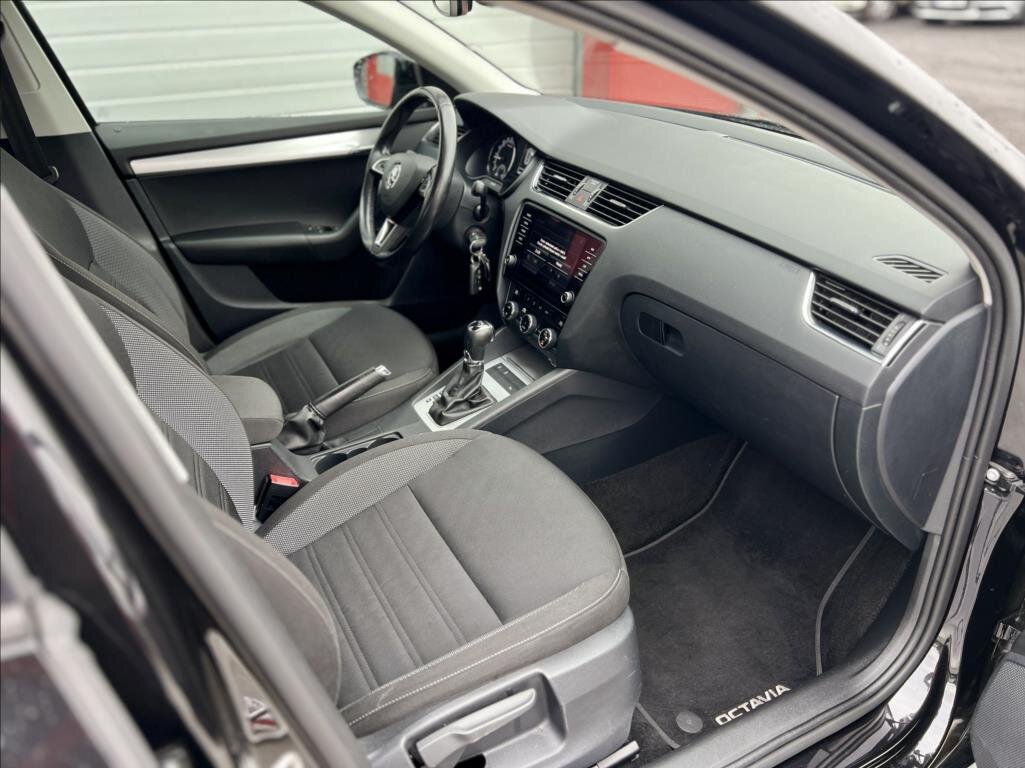 Škoda Octavia Kombi 2,0 l 110 kw