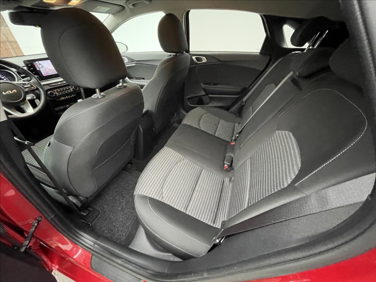 KIA Ceed Hatchback 998,0 74 kw