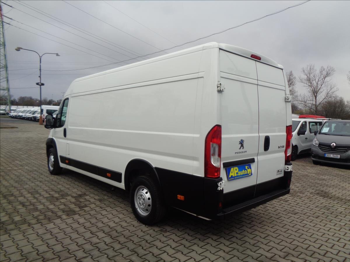 Peugeot Boxer Ostatní 2,2 l 121 kw