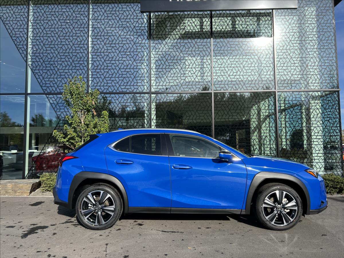Lexus UX 250h