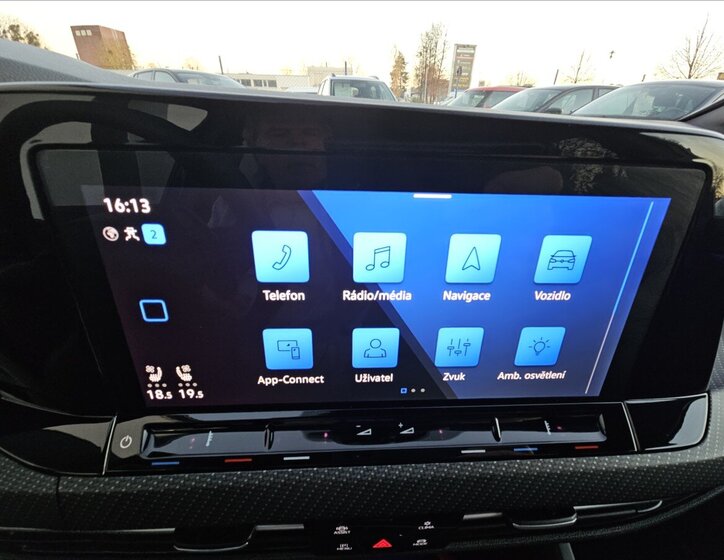 Volkswagen Golf Kombi 2,0 l 235 kw