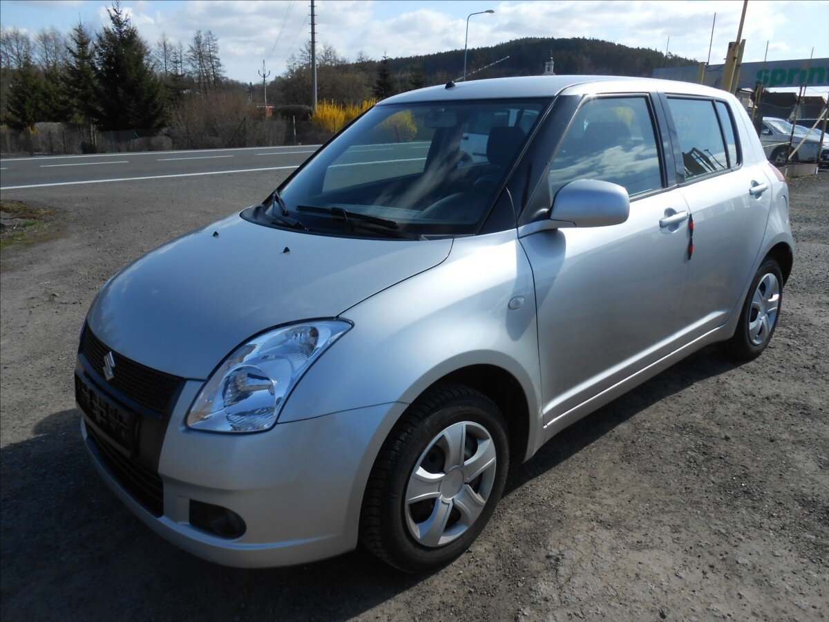 Suzuki Swift Hatchback 1,3 l 67 kw