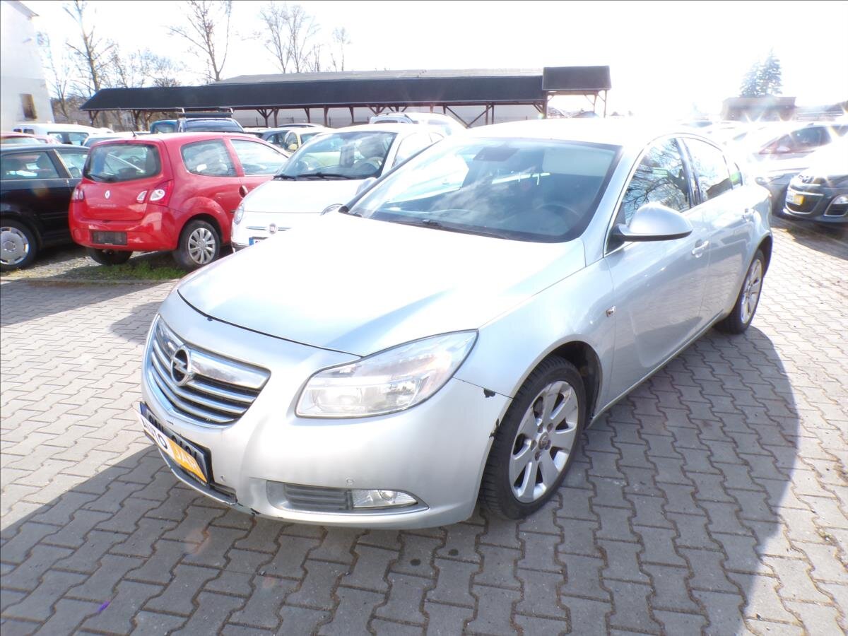 Opel Insignia Hatchback 2,0 l 118 kw