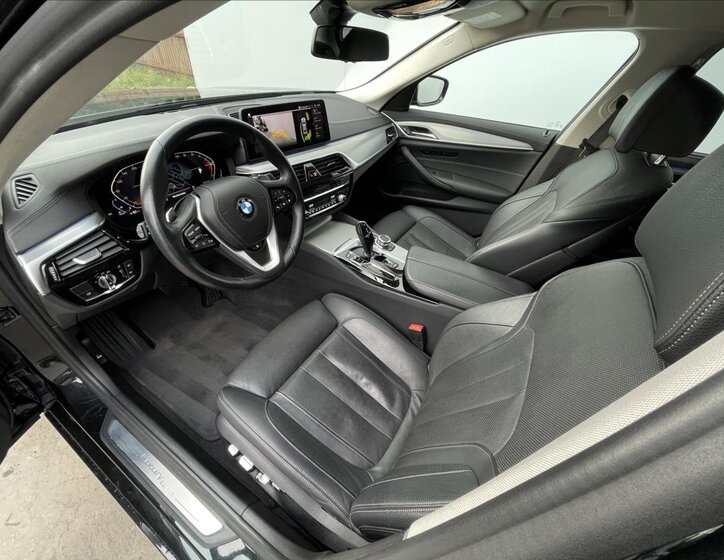 BMW Řada 5 Sedan 3,0 l 250 kw
