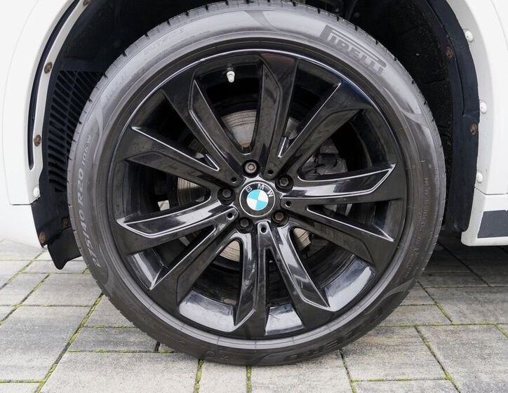 BMW X5 16