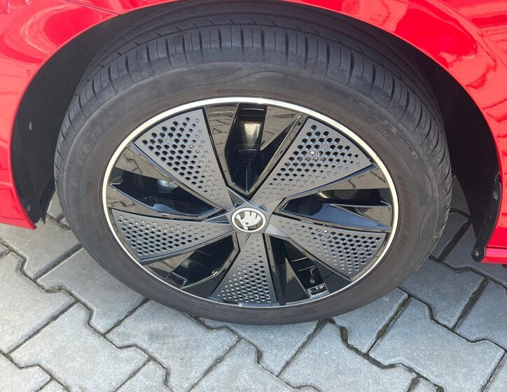 Škoda Scala Hatchback 1,5 l 110 kw