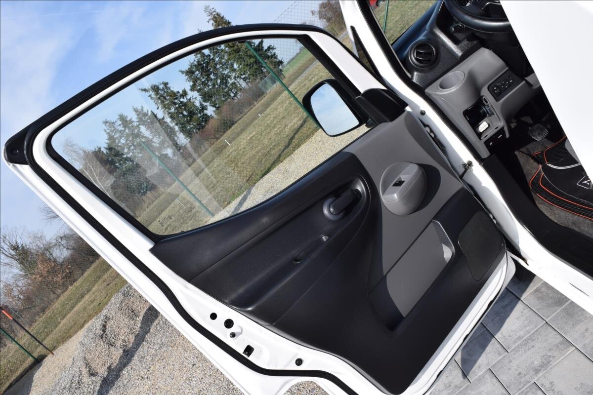 Nissan NV200 MPV 1,6 l 81 kw