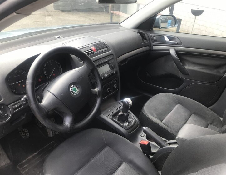 Škoda Octavia Sedan / Limuzína 1,9 l 77 kw