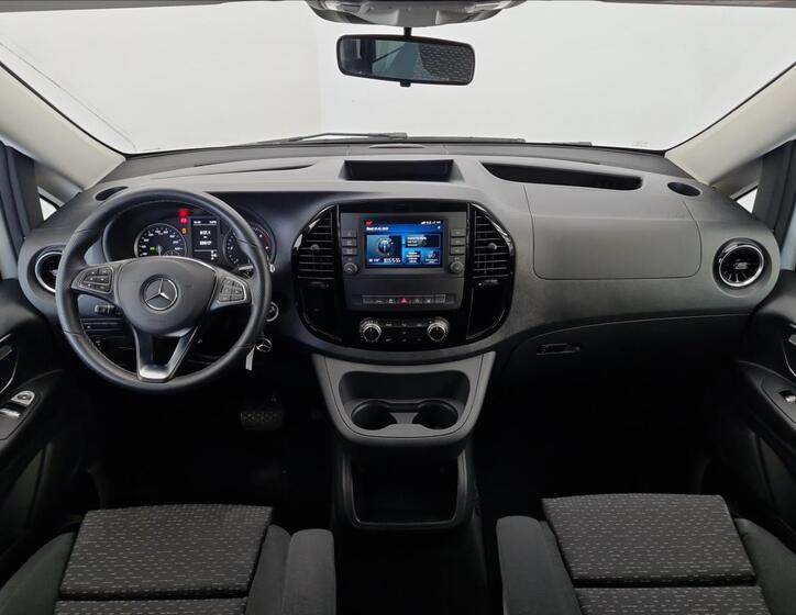 Mercedes-Benz Vito 13