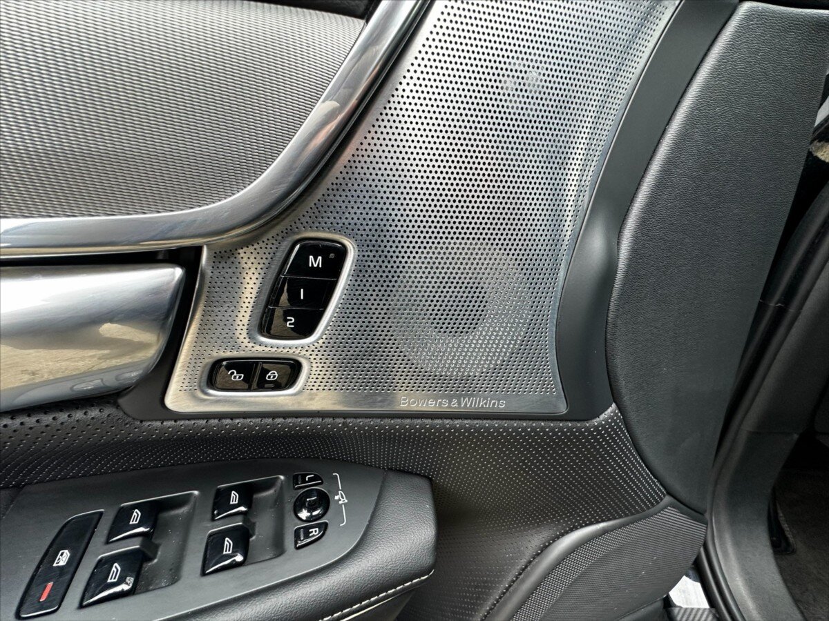 Volvo V90 Kombi 2,0 l 186 kw