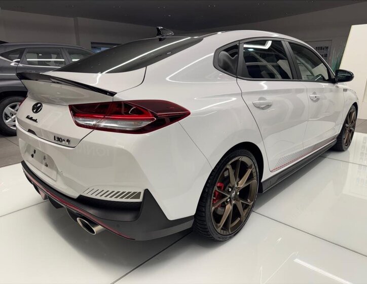 Hyundai i30 Liftback 2,0 l 206 kw