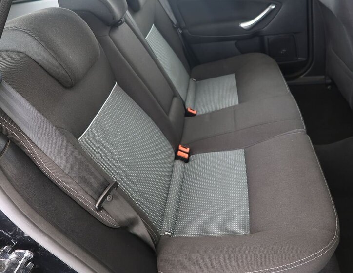 Ford Mondeo Kombi 2,0 l 103 kw