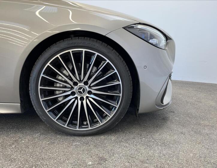 Mercedes-Benz Třídy C 22