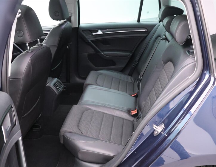 Volkswagen Golf Kombi 1,2 l 81 kw