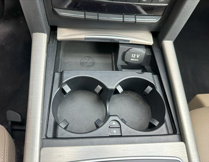 Mercedes-Benz Třídy E 37