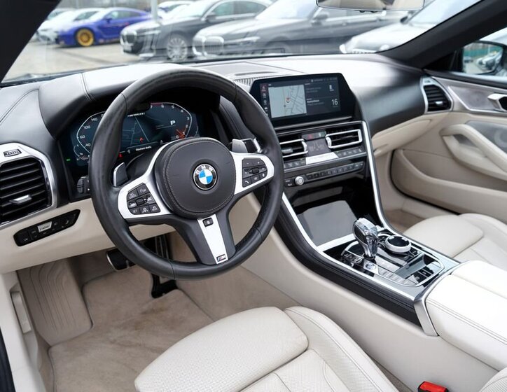BMW Řada 8 Kabriolet 4,4 l 390 kw