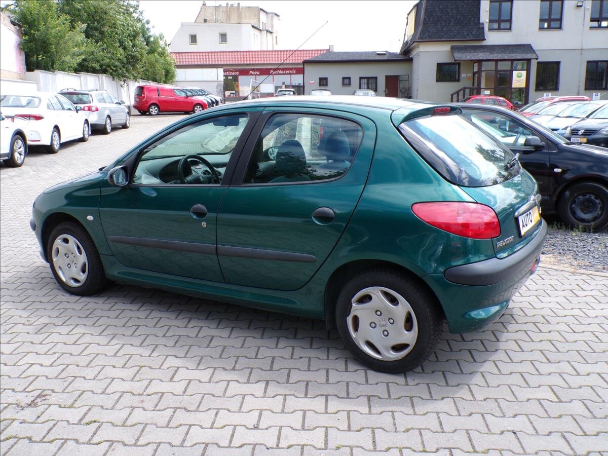 Peugeot 206