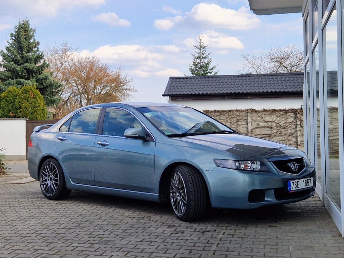 Honda Accord Sedan / Limuzína 2,0 l 114 kw