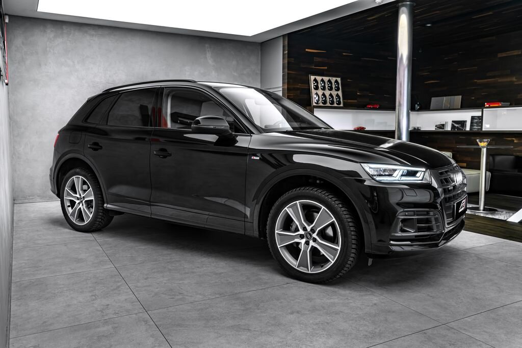 Audi Q5 SUV / Terénní 2,0 l 140 kw
