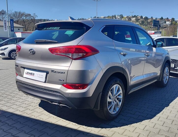 Hyundai Tucson SUV / Terénní 2,0 l 100 kw
