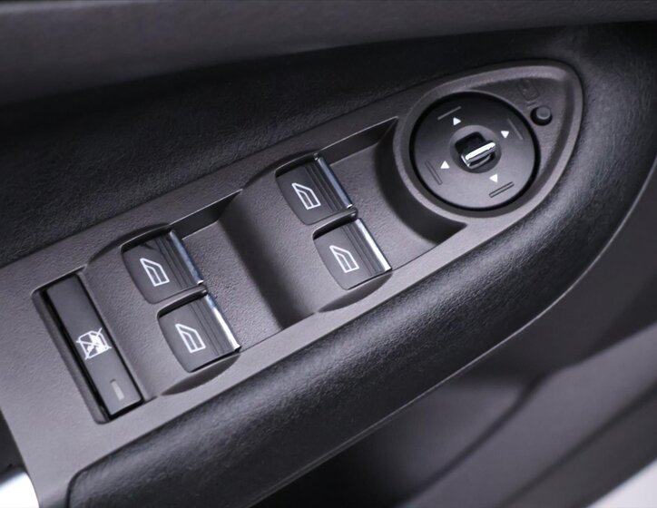 Ford Kuga SUV / Terénní 1,6 l 110 kw