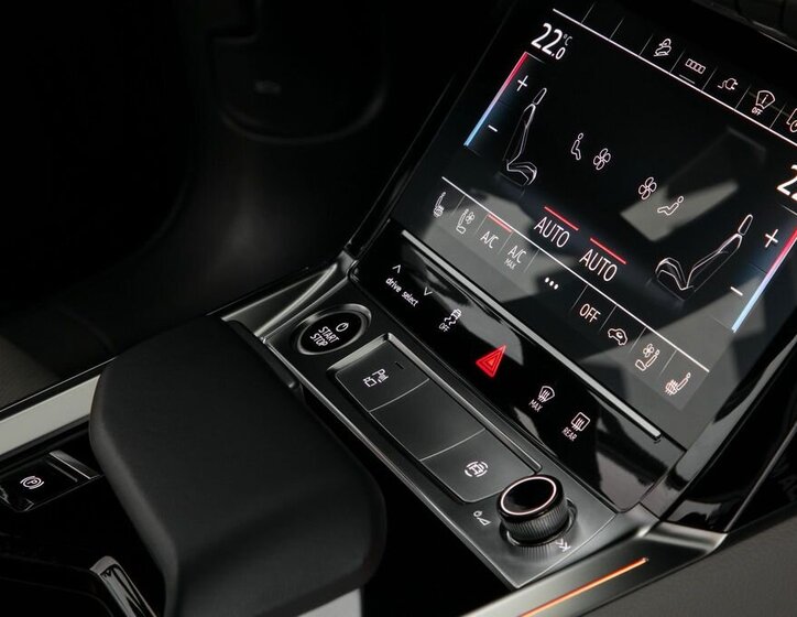 Audi e-tron SUV 0,0 300 kw